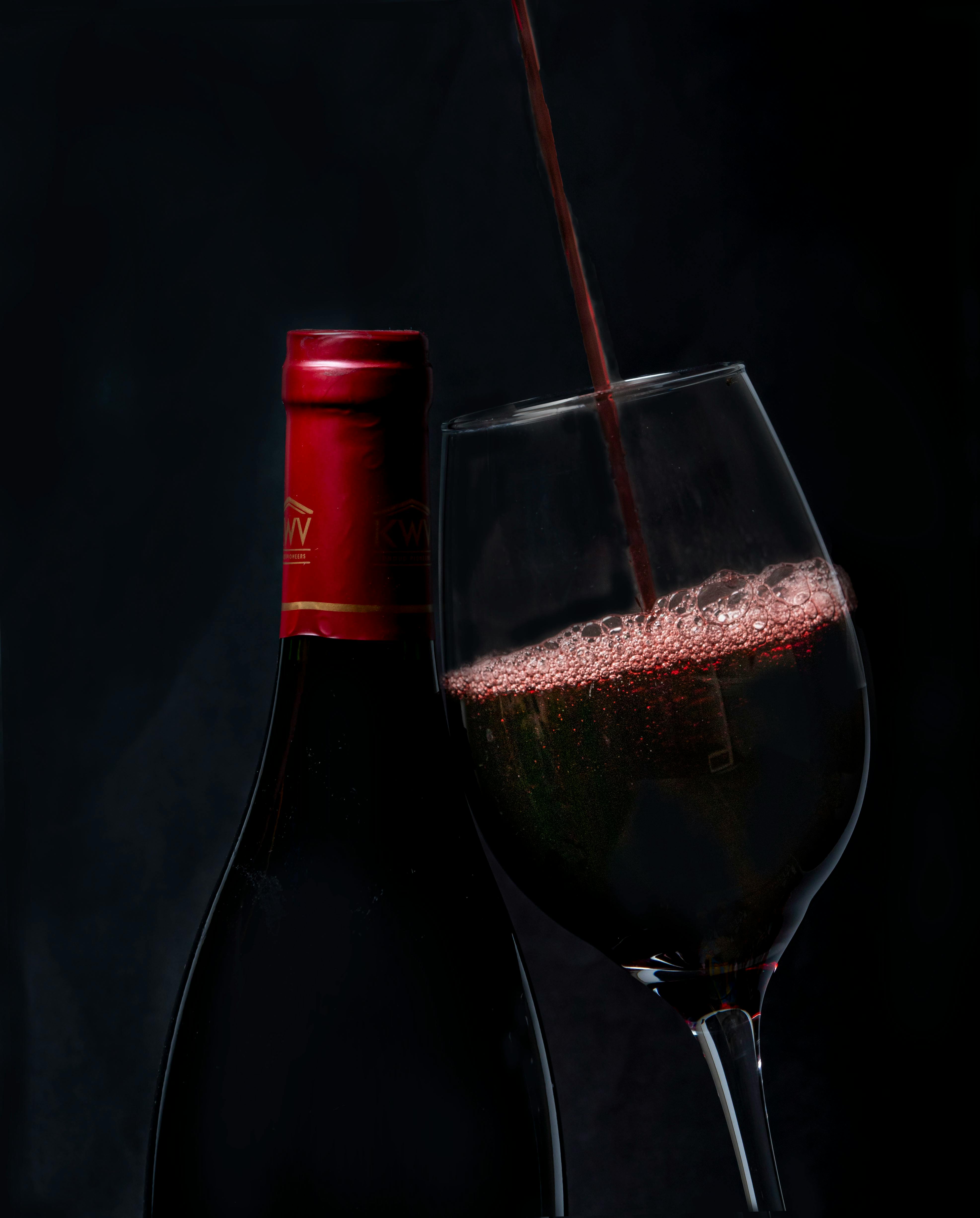 Imagem de uma garrafa de vinho